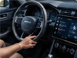Driver using the centre touchscreen